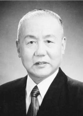 郑守仁
（1940年1月30日—2020年7月24日）