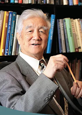 关肇邺
（1929年10月04日—）